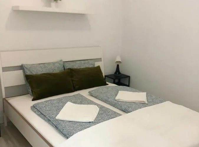 Hills - 2 Bedroom With Ocean Views And Air-condition A Apartmán