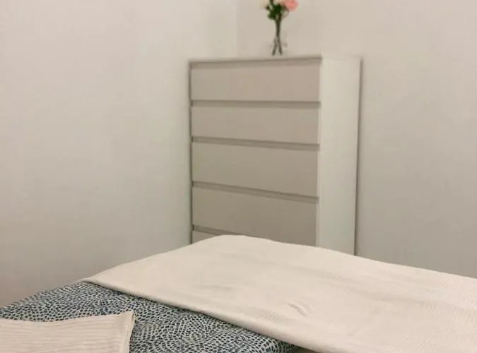 Hills - 2 Bedroom With Ocean Views And Air-condition A *